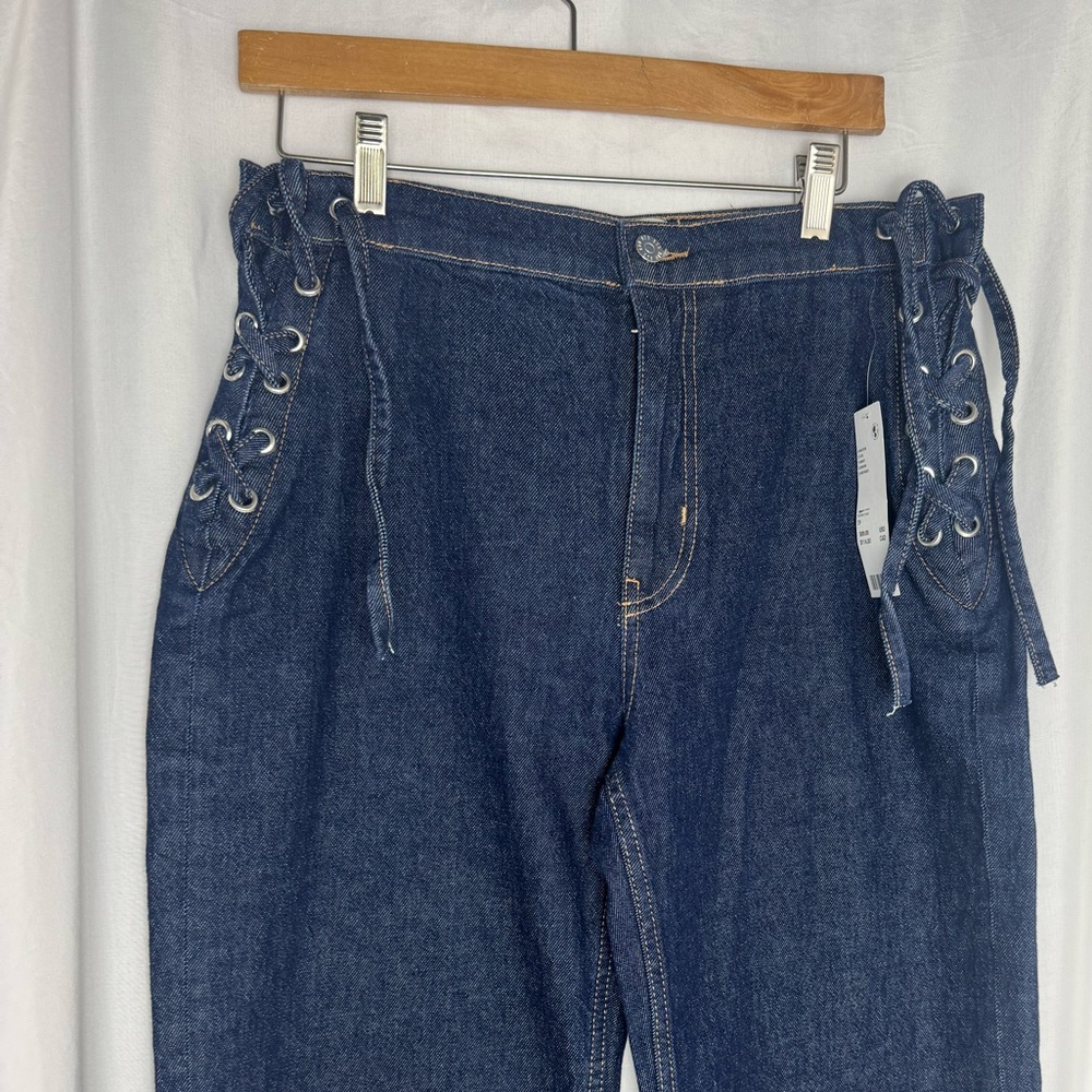 BDG Stylish Blue Lace-Up Women Jeans wide leg high rise 
NWT 29